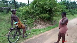 PUBLIC SEX WITH African Bounty