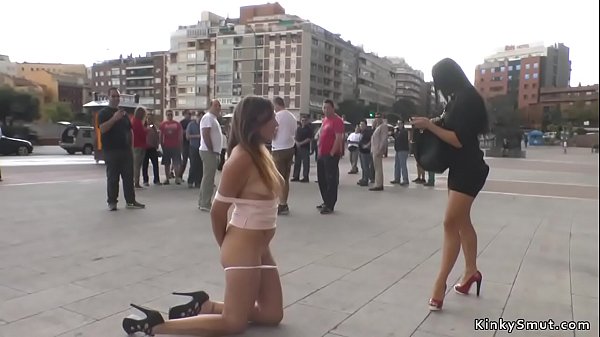 Black-haired beauty gobbling mistress in public
