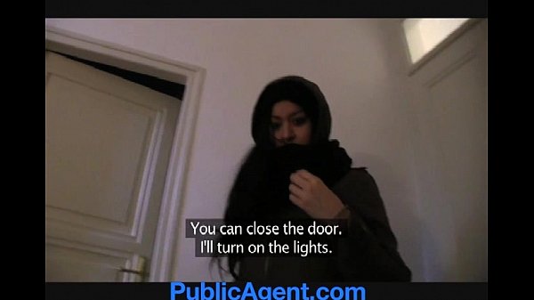 PublicAgent Homeless dame gets fucked to pay for motel