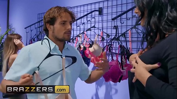 Mommy Got Globes – (Reagan Foxx, Tyler Nixon) – What Size Are You – Brazzers