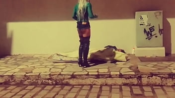 Homeless fucking bootie