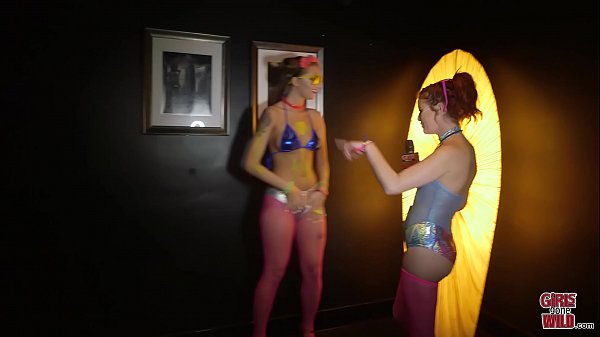 GIRLS GONE WILD – Avery Adair’s Excursion To The Club Bathroom