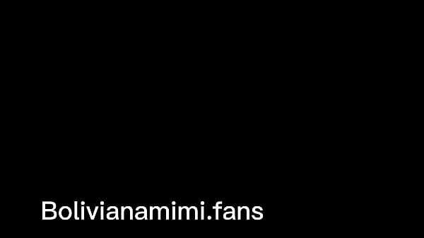 Mira ese squirt delicioso en el medio del mar…. mira mas en el link del vid