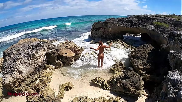 OMG! WATCH IT! Tourist Made a Vid Of A Nymph Masturbating Near the Sea!