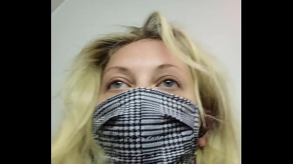 P*SSING / SQUIRTING ON A PUBLIC AIRPLANE