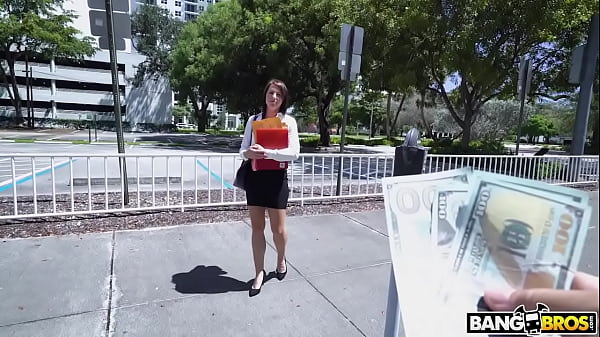 BANGBROS – Kinky Lawyer Riley Jacobs Fucks For Cash On The Bang Bus