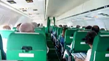 Mi mujer se masturba en el avion