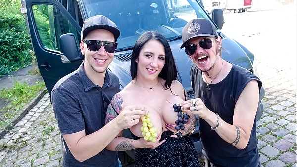 BUMS BUS – German busty babe Queen Paris picked up and banged in the van
