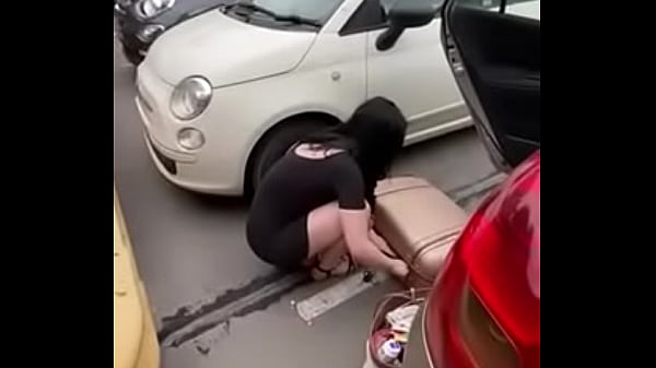 Pornstar Ellie louise wears no knickers in public ! She’s in trouble ! The cameras caught her !