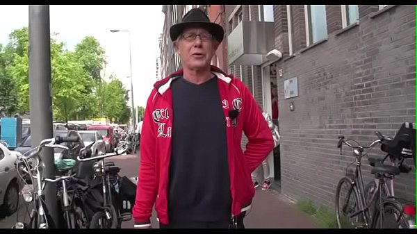 Dude gives journey of amsterdam