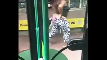 black plumper squirts in public !