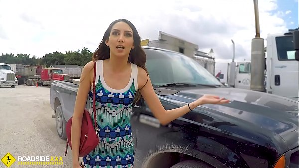 Roadside – Spicy Latina fucks a big dick to free her car