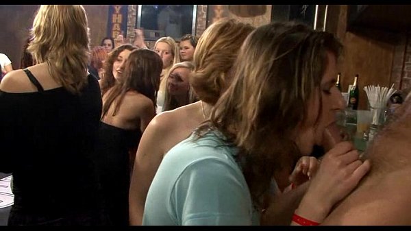 Group-sex wild patty at night club